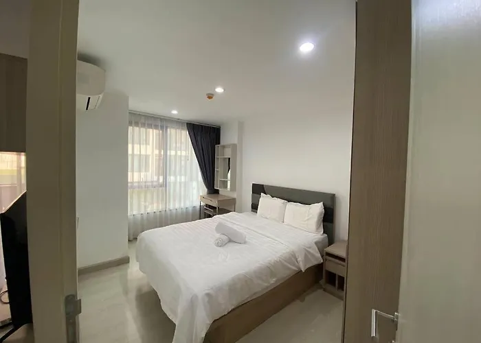 Sukhumvit 50 Quiet One Bedroom Near Bts Onnut * 曼谷