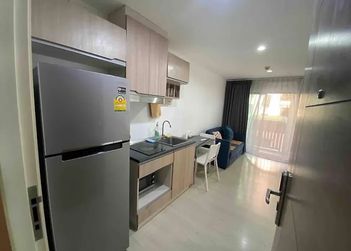 Sukhumvit 50 Quiet One Bedroom Near Bts Onnut 公寓 *