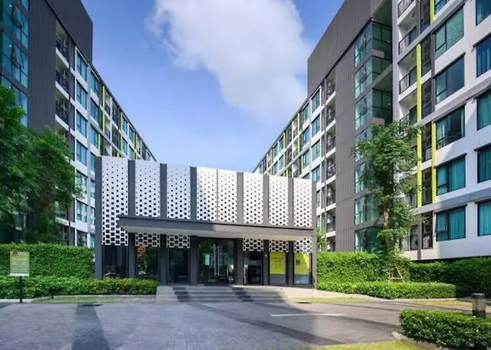 Sukhumvit 50 Quiet One Bedroom Near Bts Onnut
