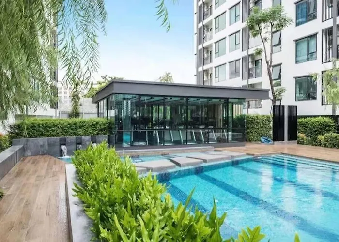 Sukhumvit 50 Quiet One Bedroom Near Bts Onnut 公寓 曼谷