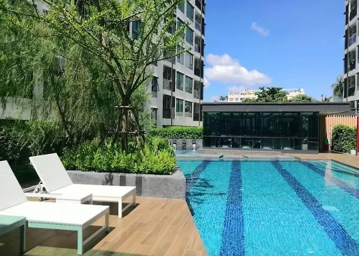 公寓 Sukhumvit 50 Quiet One Bedroom Near Bts Onnut